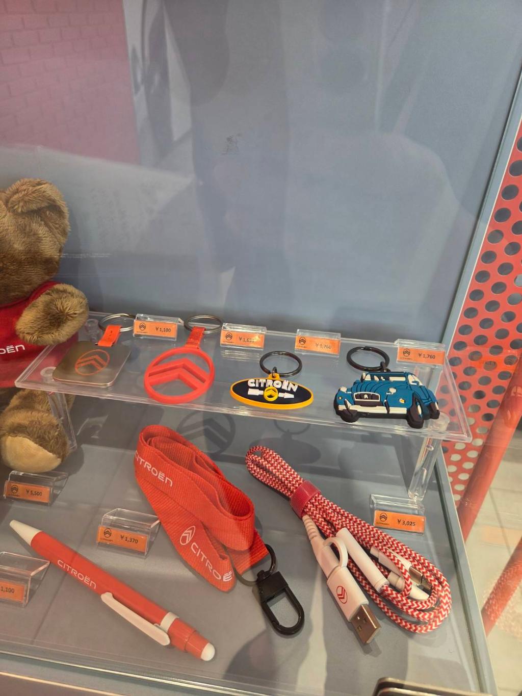 新グッズ入荷しました！！